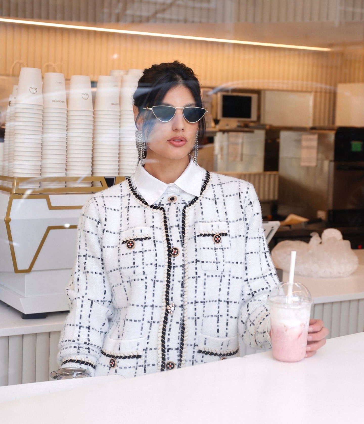 🤍Tweed o tecido que transmite sofisticação e elegância
Casaqueto Dominique | www.ninabrand.com.br