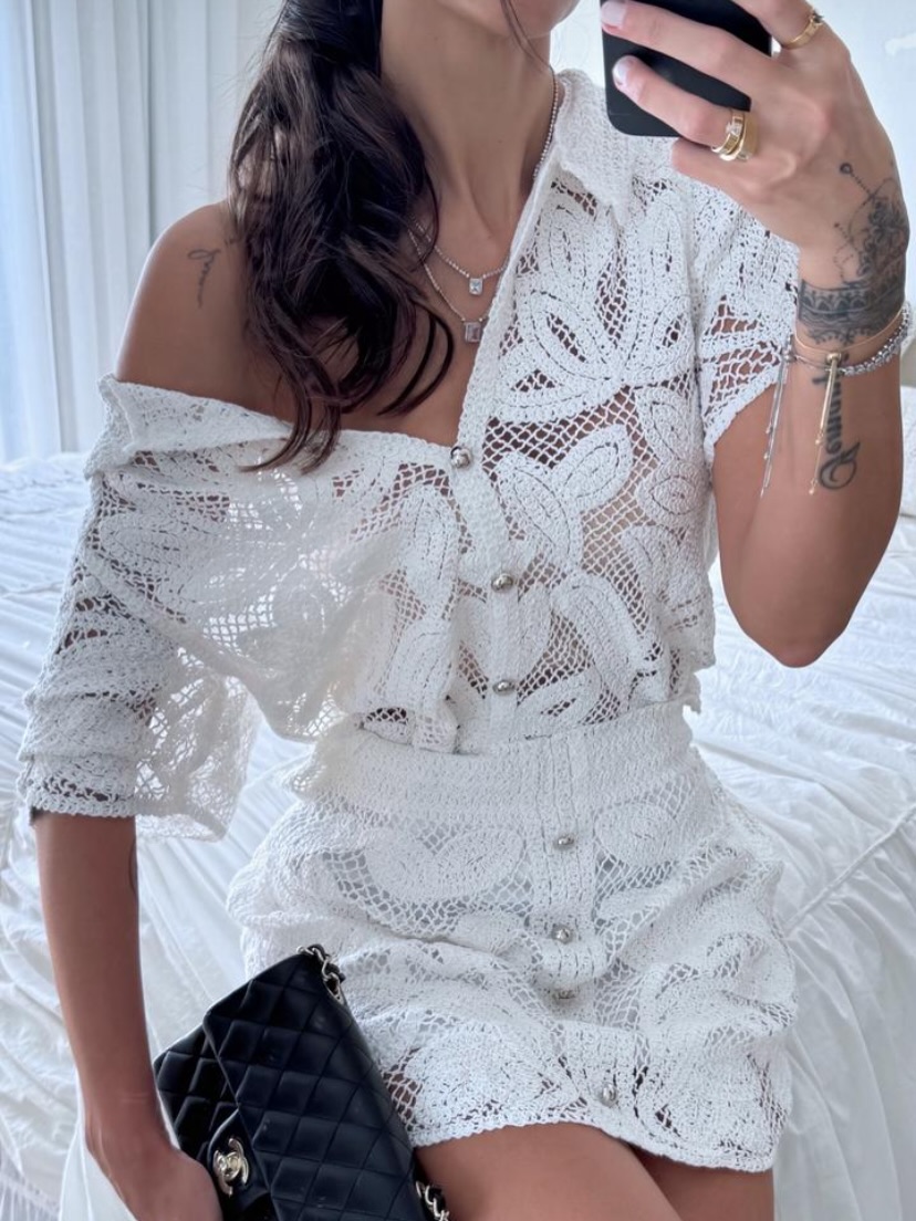 Já comprou seu look de ano novo ? Não ? 🤍✨
Duvido você achar um mais lindo que o nosso conjunto Amanda, todo trabalhado na renda…