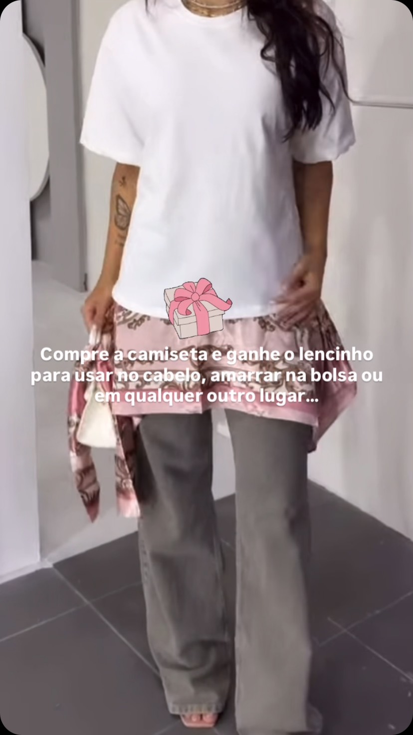 Lançamento desse domingo vem com pressente para vocês 🎁
Camiseta Over Lenço | Ganhe o lenço de presente