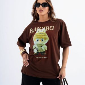 Camiseta Labubu Marrom
