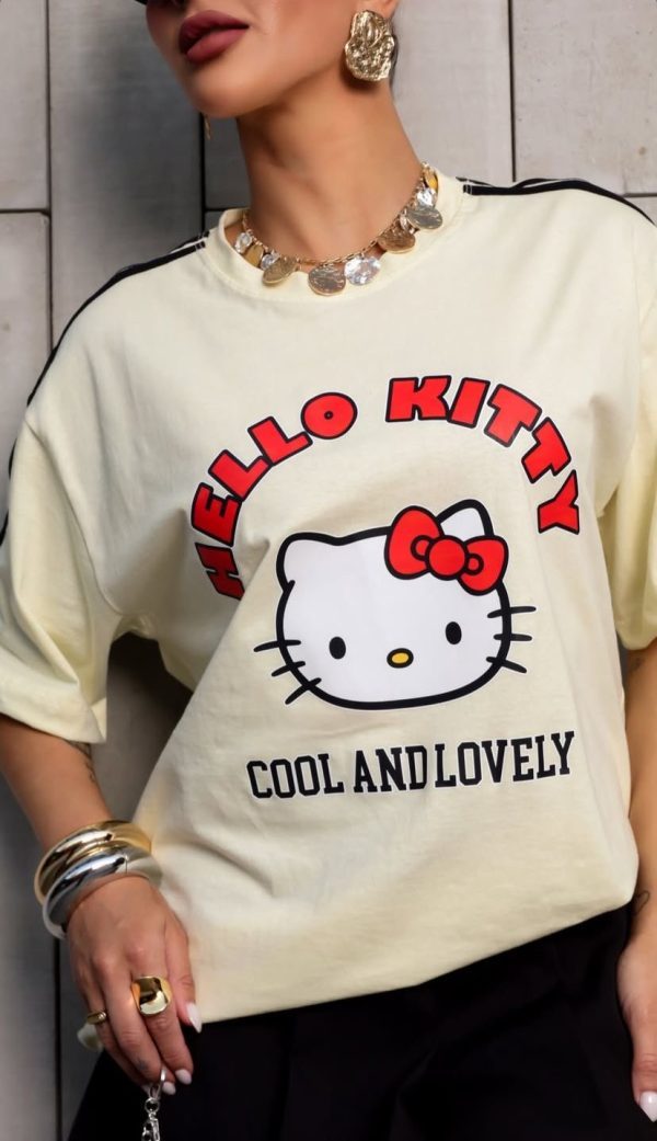 Camiseta Hello Kitty Listras Amarelo Manteiga