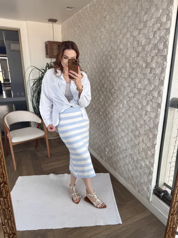 Saia Eduarda Azul