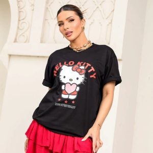Camiseta Hello Kitty Coração Preta